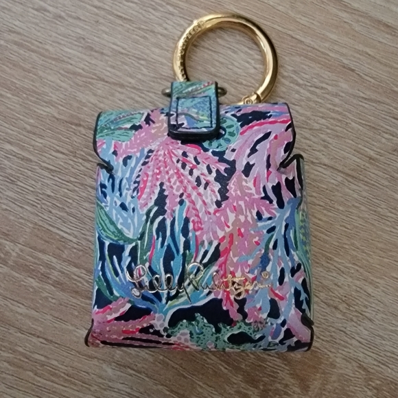 Airpod case, for Air Pod 1 or 2. NWOT - Picture 2 of 3